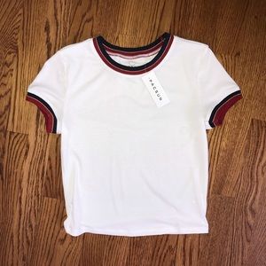 ⭐️⭐️NWT white T-shirt